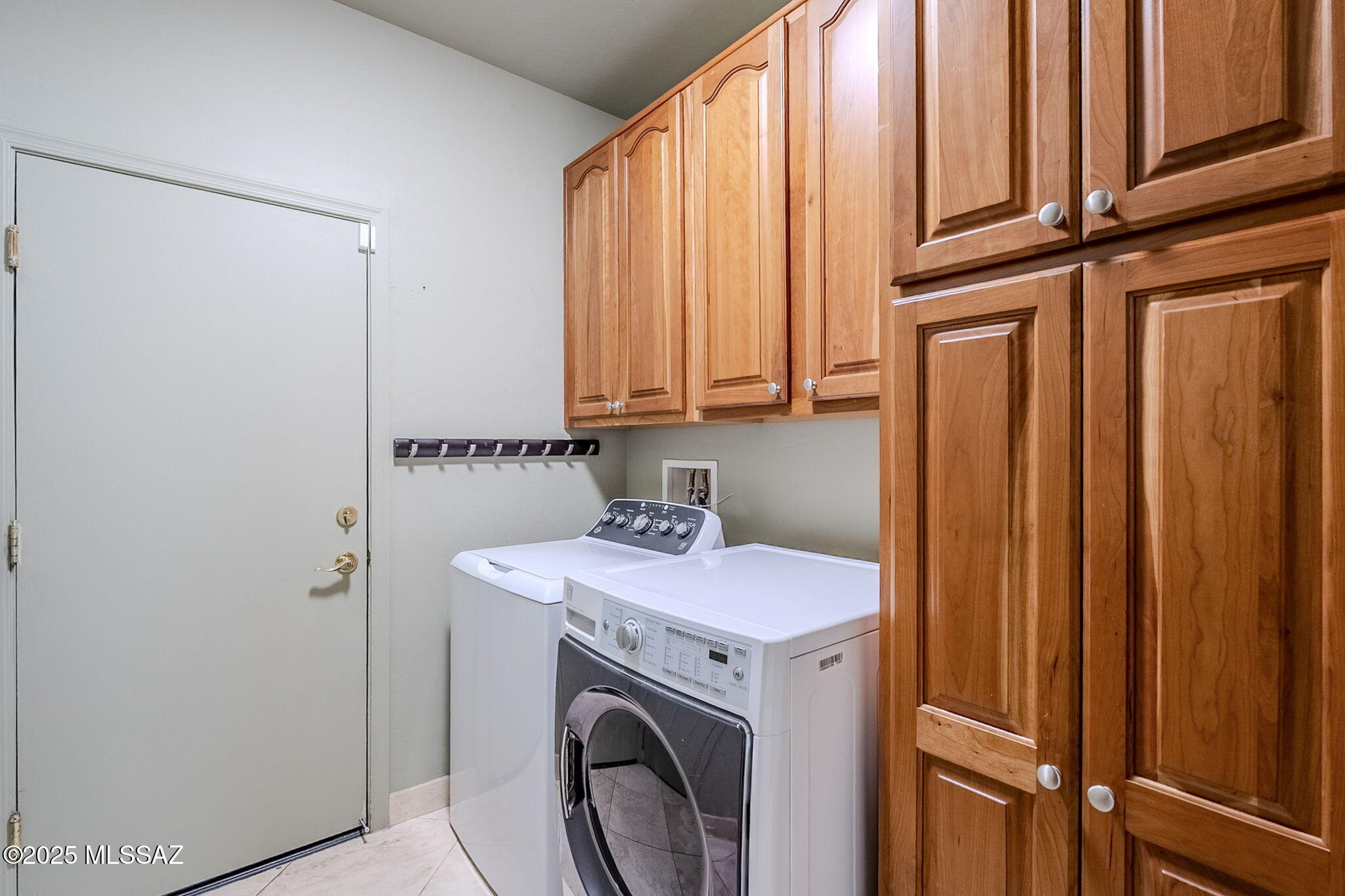 4318 N Sunset Cliff Drive