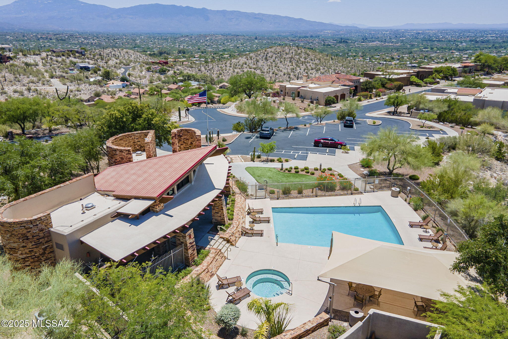 4318 N Sunset Cliff Drive