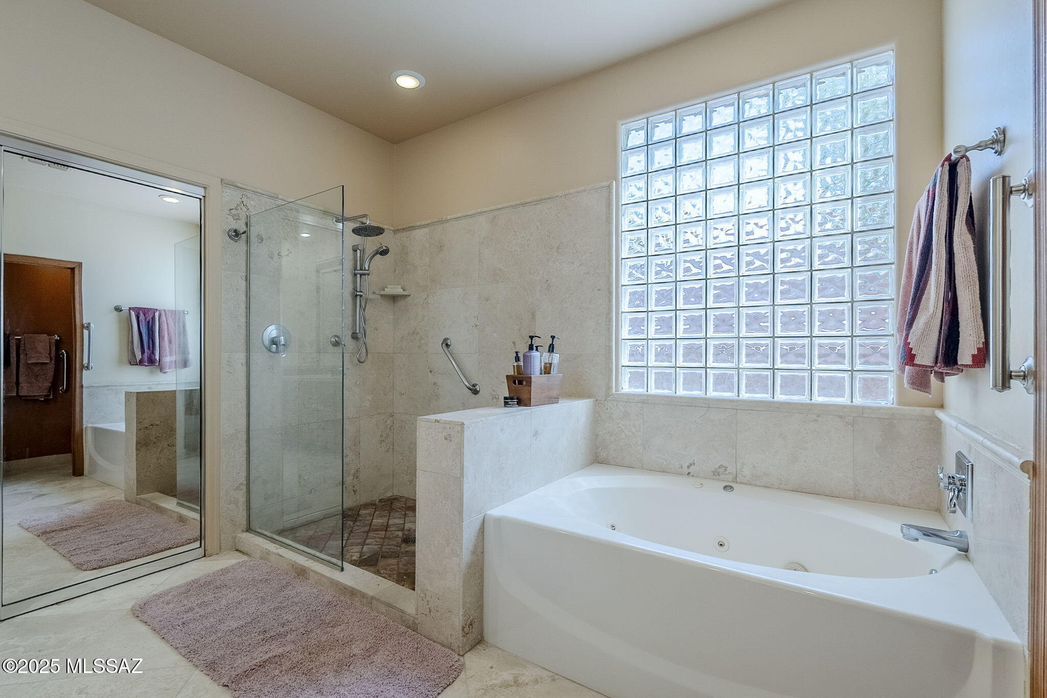 4318 N Sunset Cliff Drive