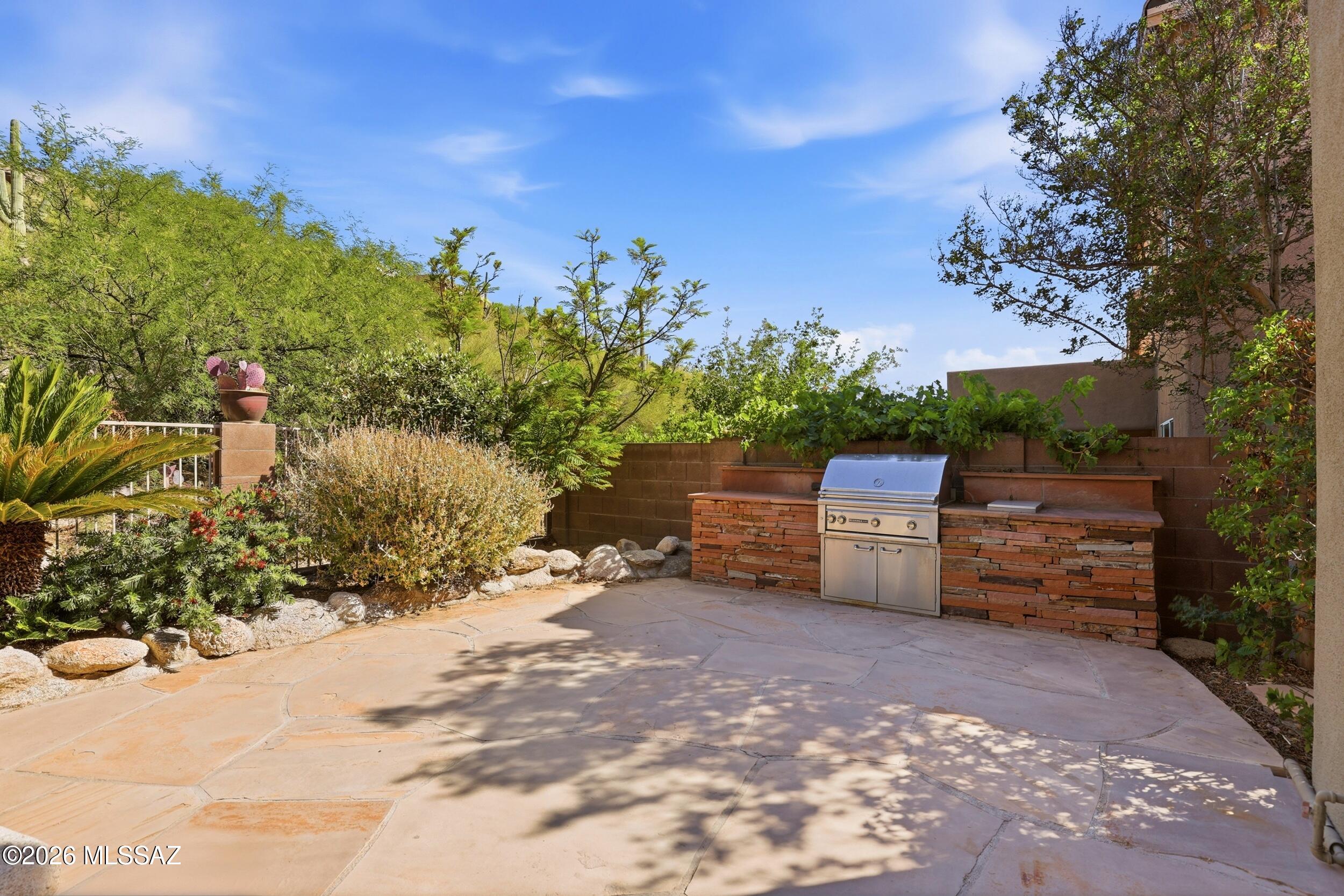 4318 N Sunset Cliff Drive