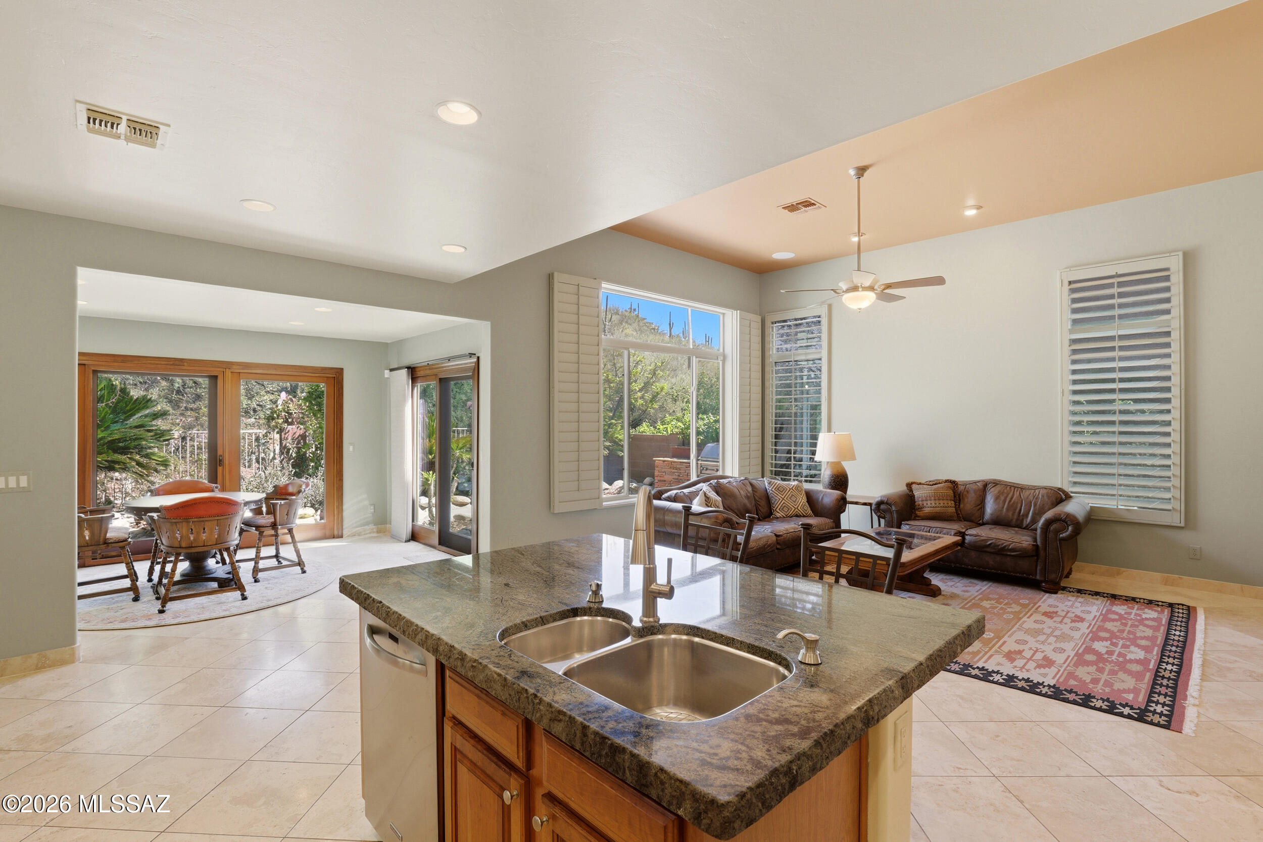 4318 N Sunset Cliff Drive