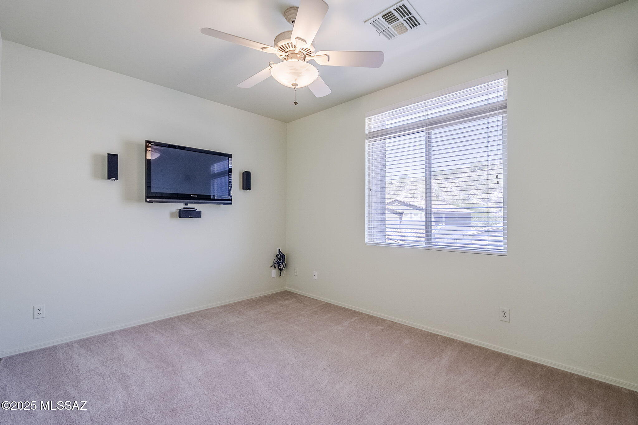 4318 N Sunset Cliff Drive