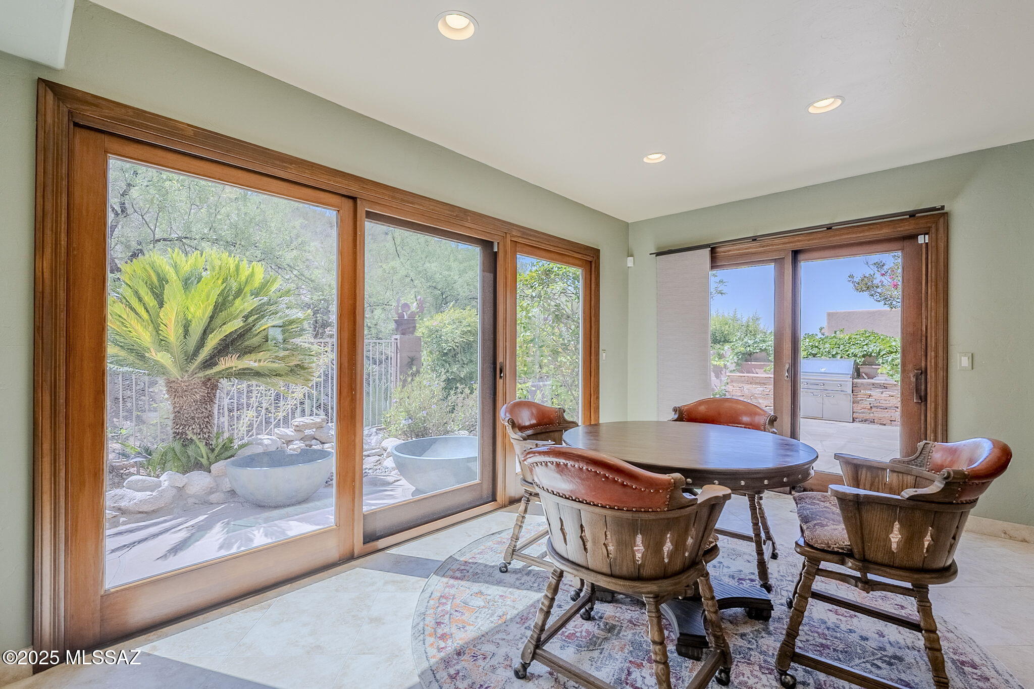 4318 N Sunset Cliff Drive