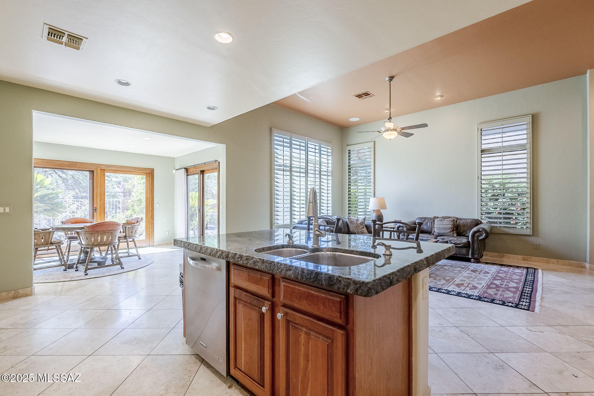 4318 N Sunset Cliff Drive