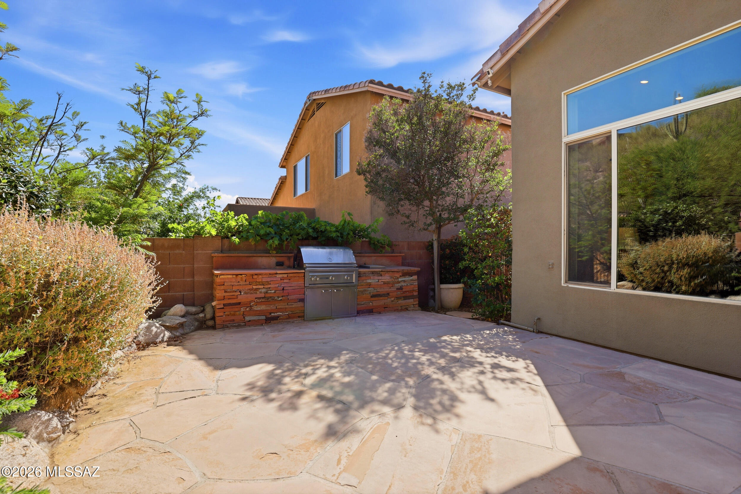 4318 N Sunset Cliff Drive