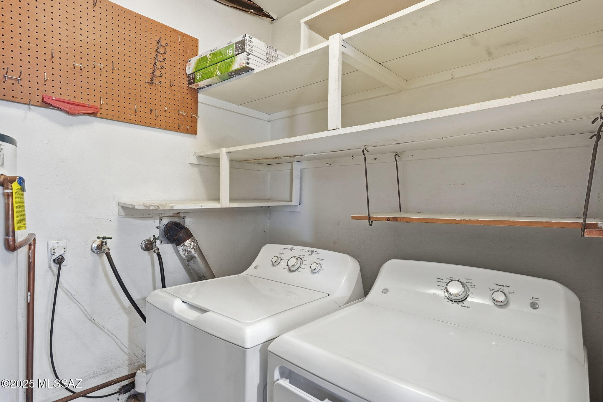 6950 E Hawthorne Street