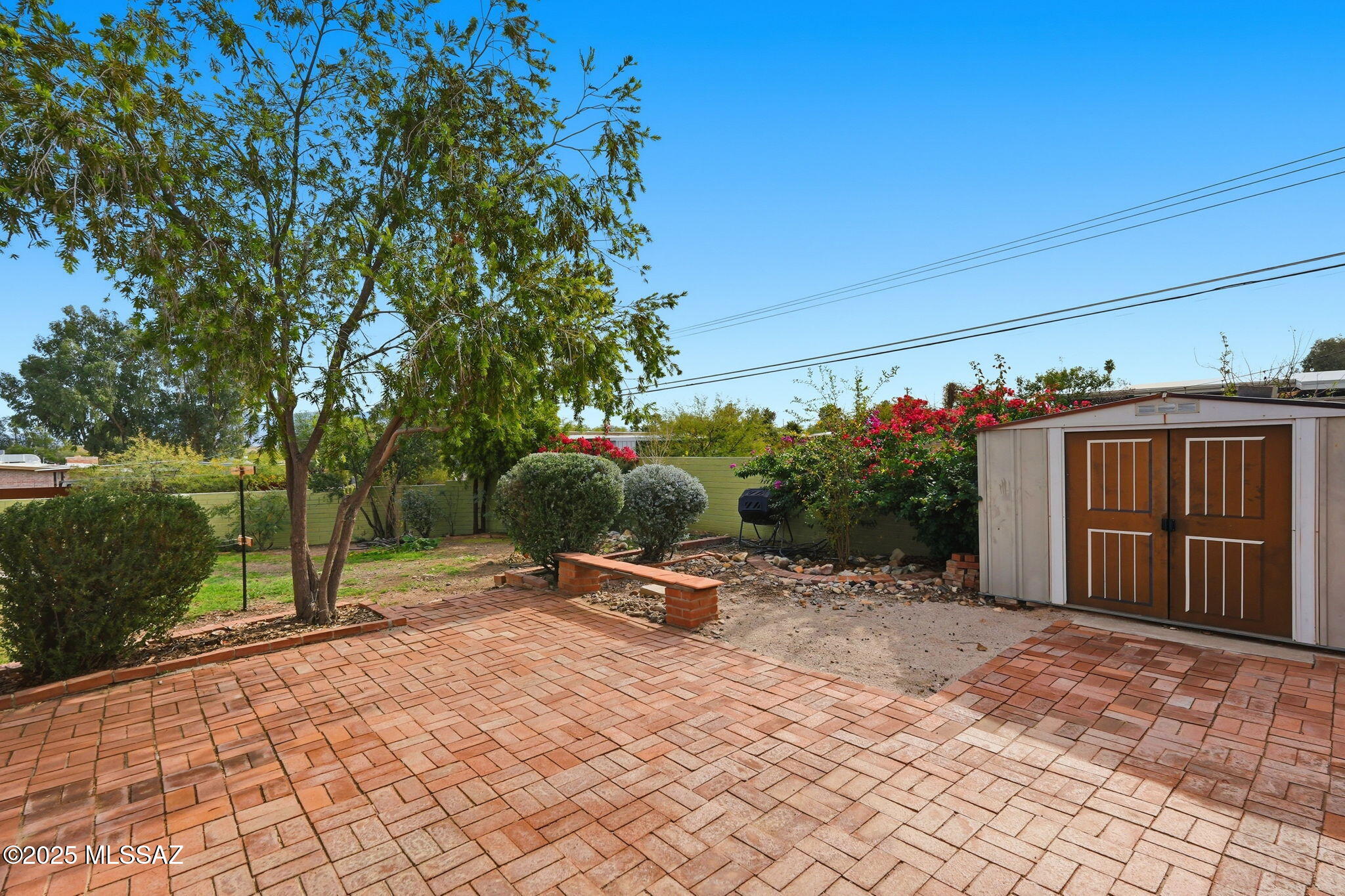 6950 E Hawthorne Street