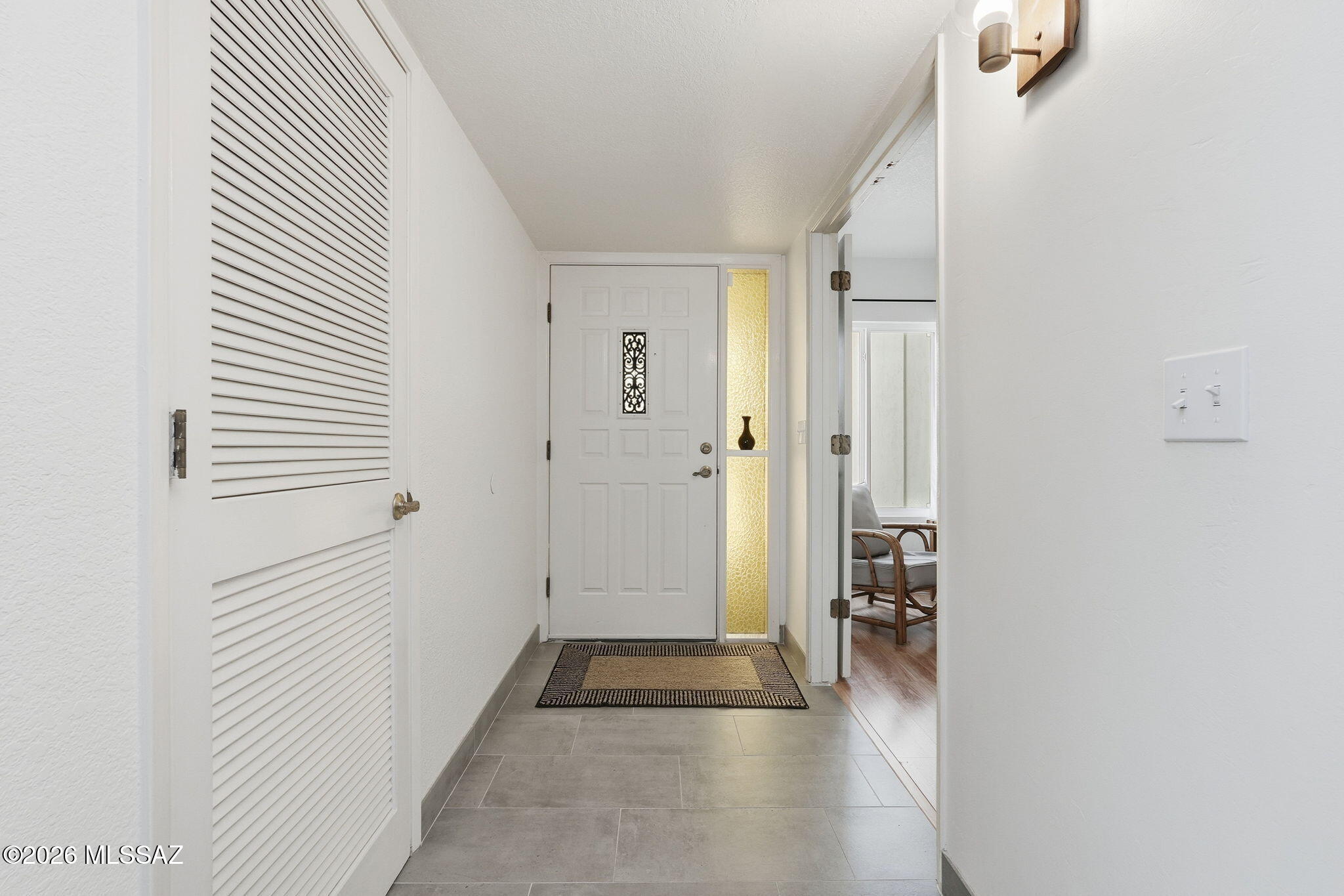 1422 S Desert Vista Drive