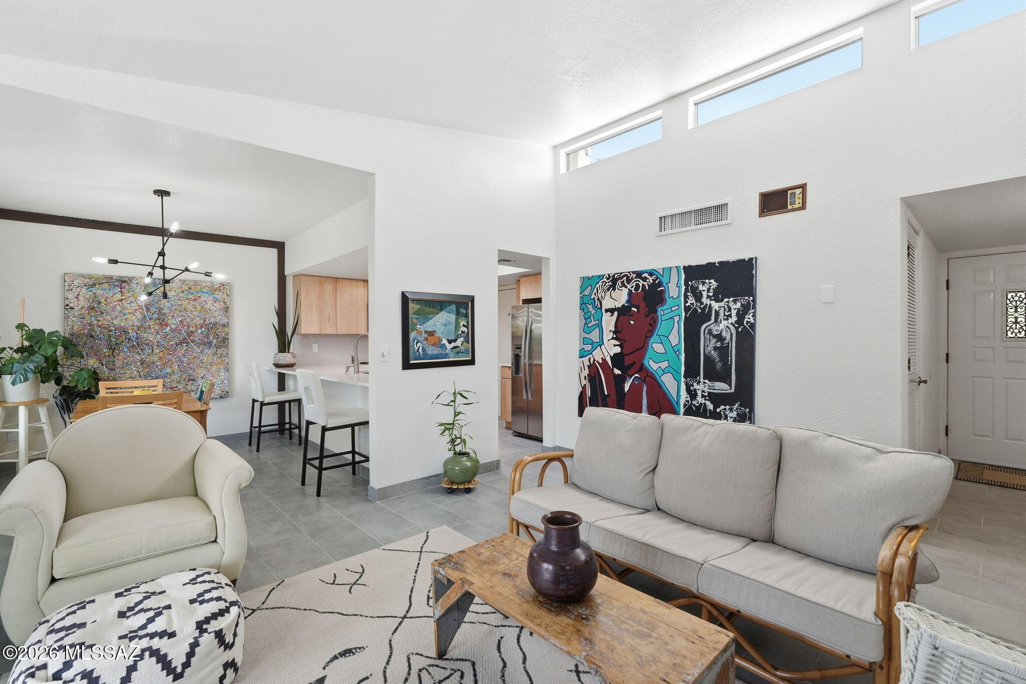 1422 S Desert Vista Drive