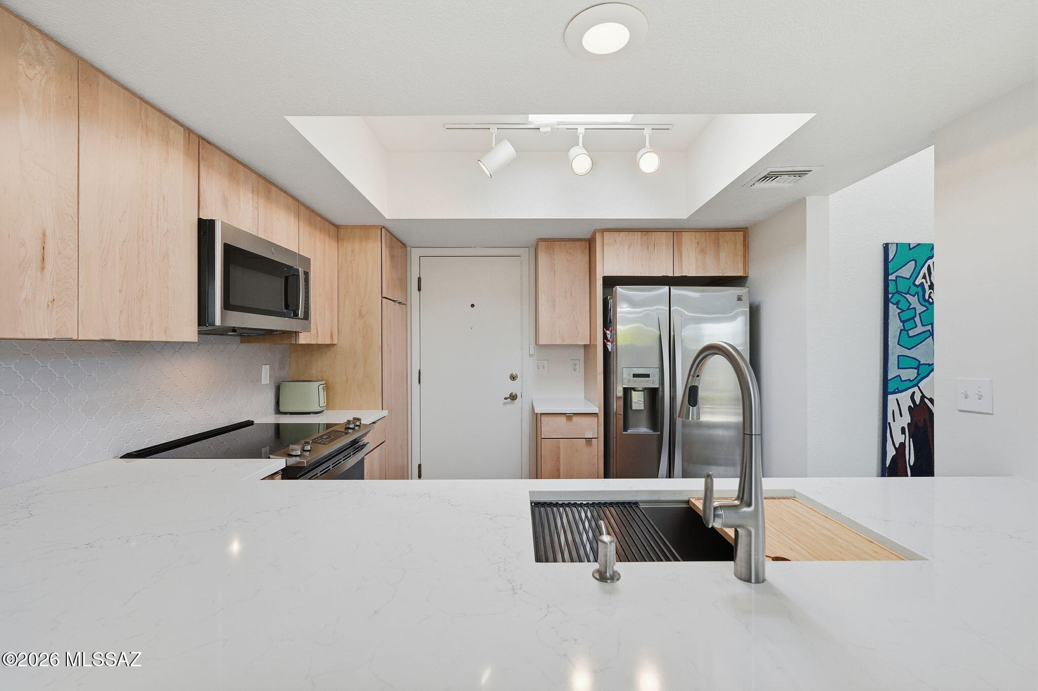 1422 S Desert Vista Drive