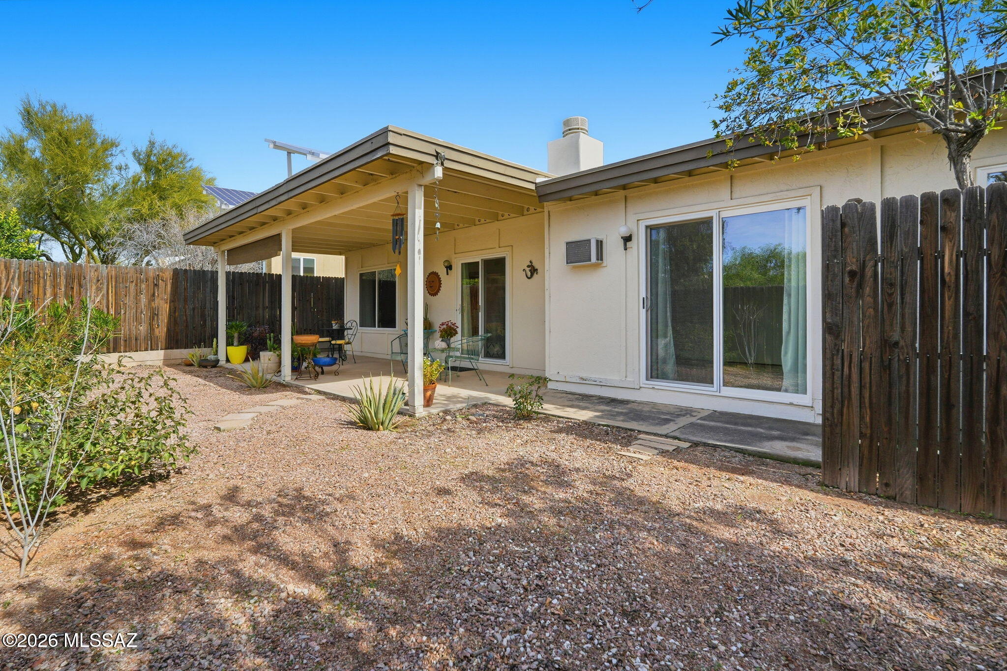 1422 S Desert Vista Drive