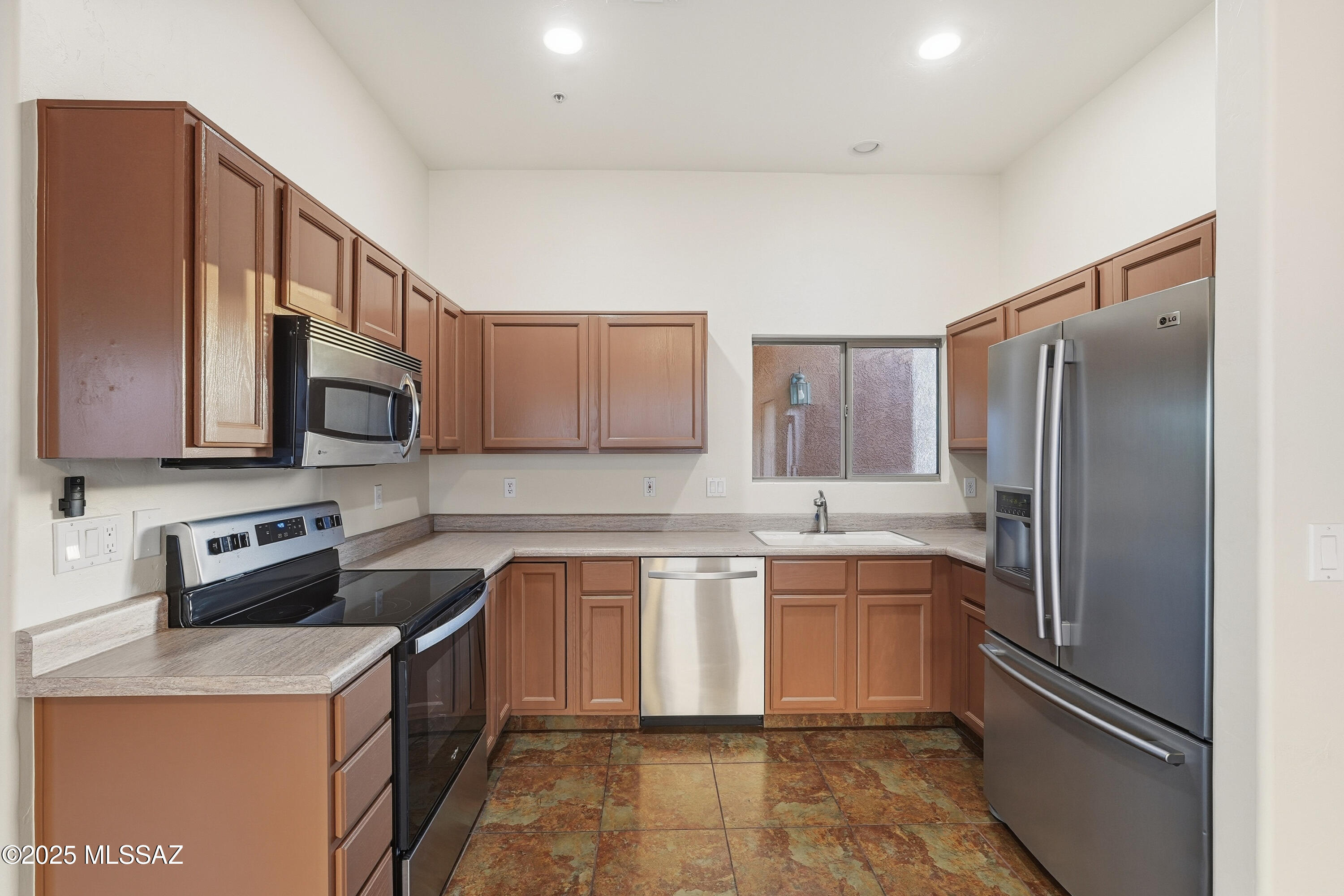 2379 S Orchard View Drive