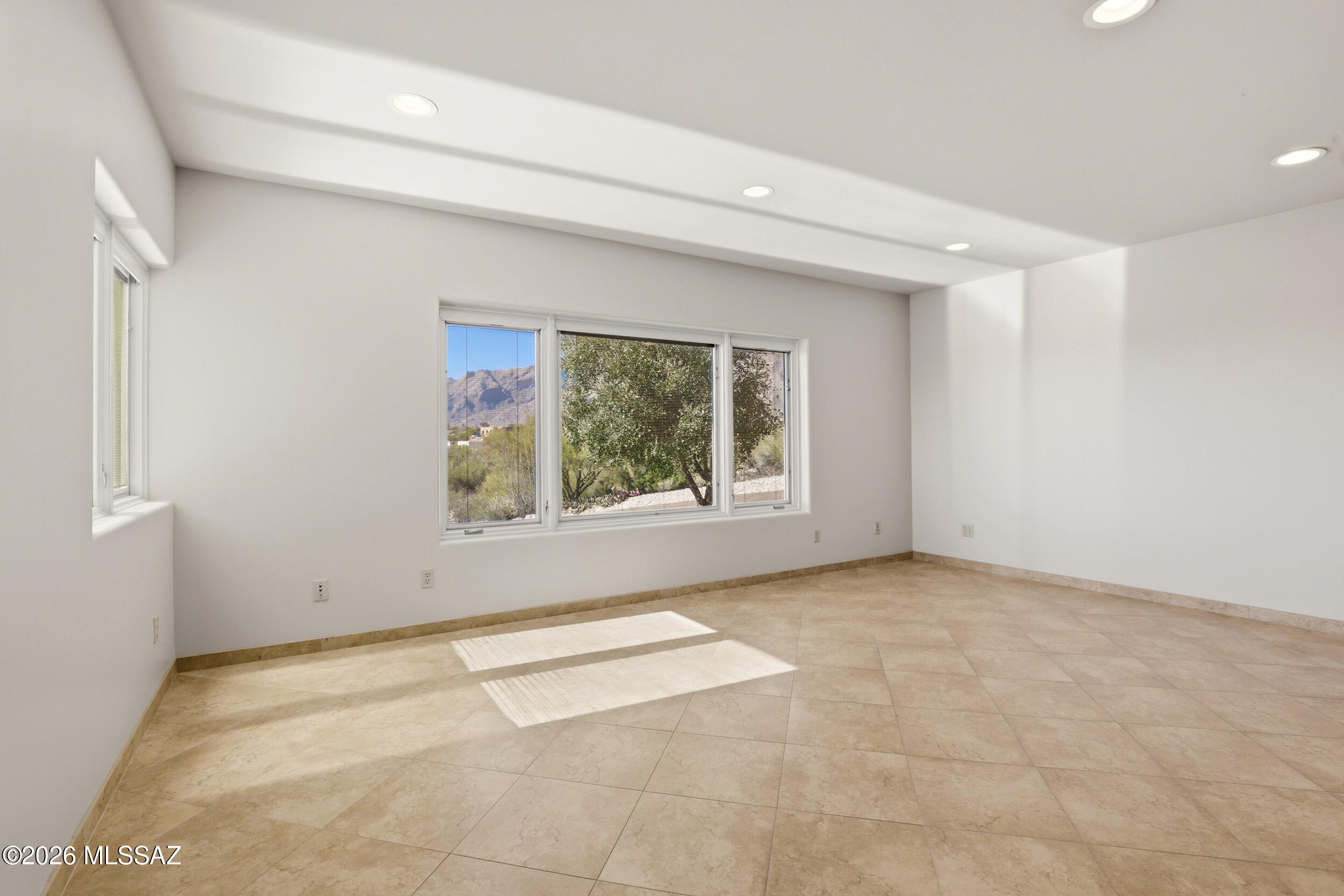 4980 E Paseo Del Bac