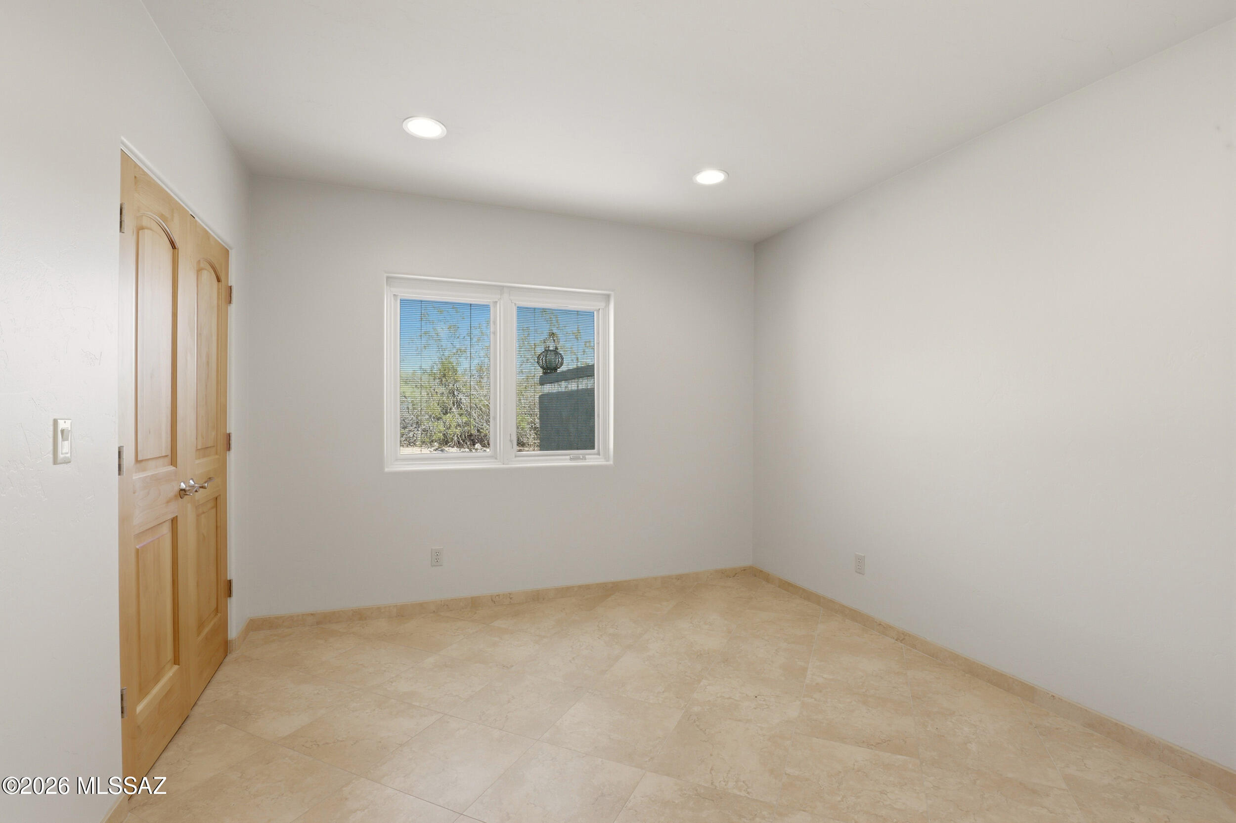 4980 E Paseo Del Bac