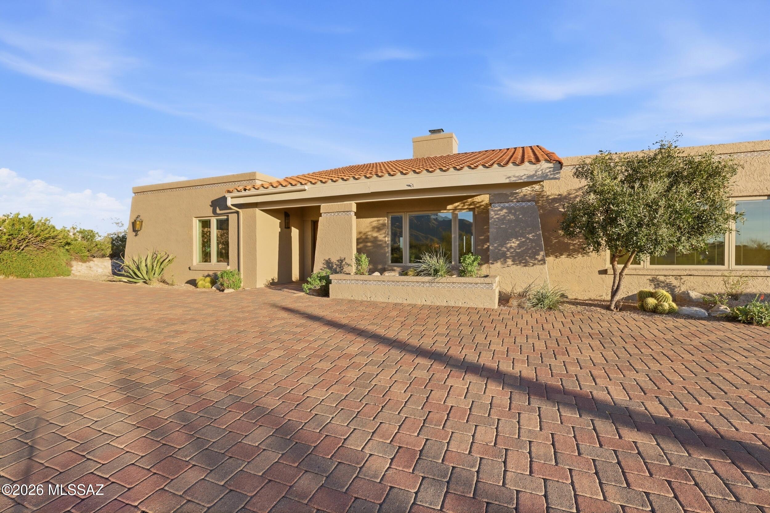 4980 E Paseo Del Bac