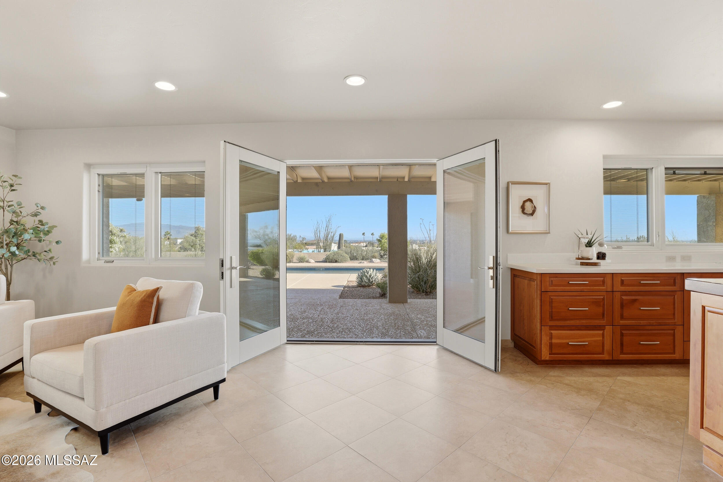 4980 E Paseo Del Bac