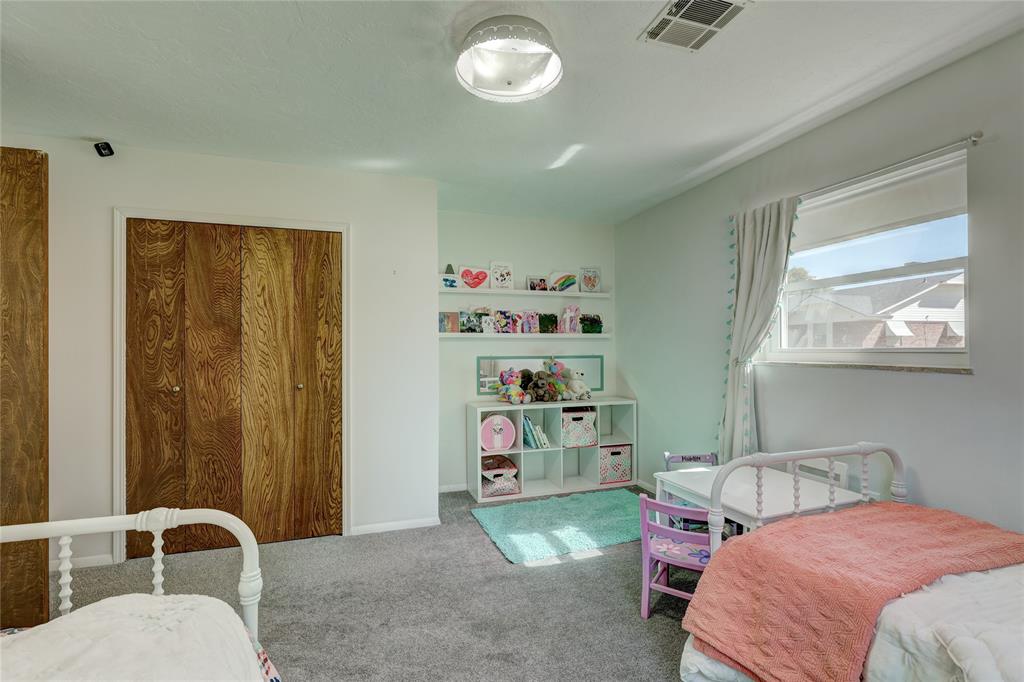 223 S Lake Park Drive