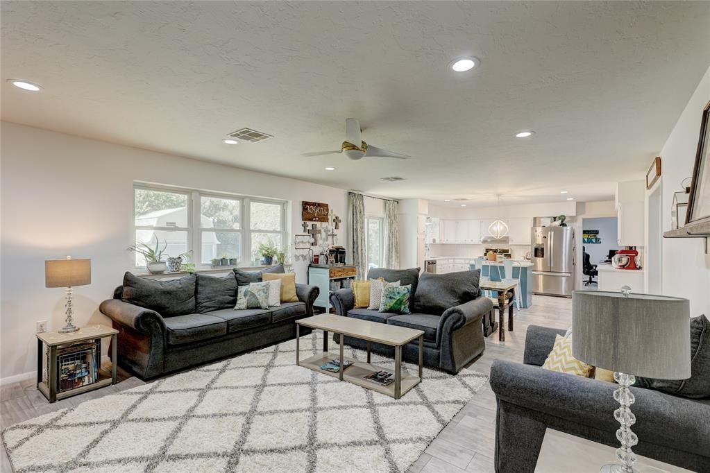 223 S Lake Park Drive