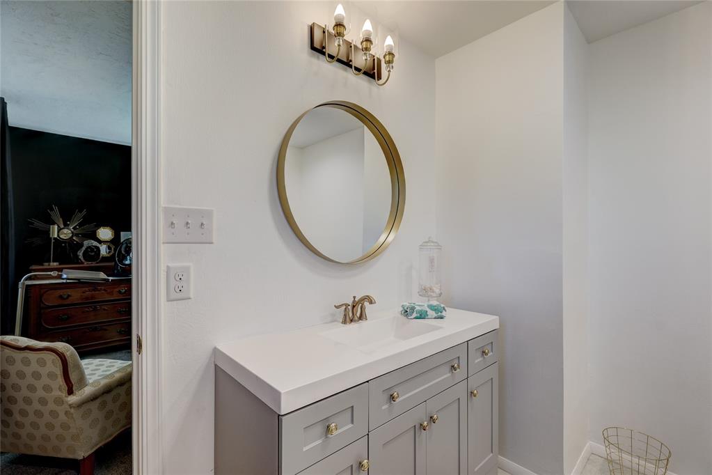 223 S Lake Park Drive