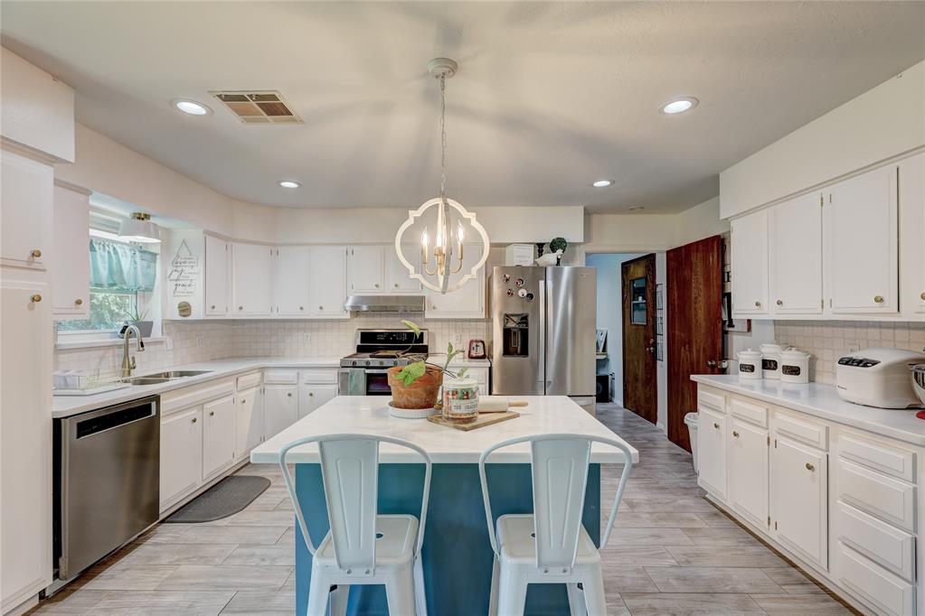 223 S Lake Park Drive