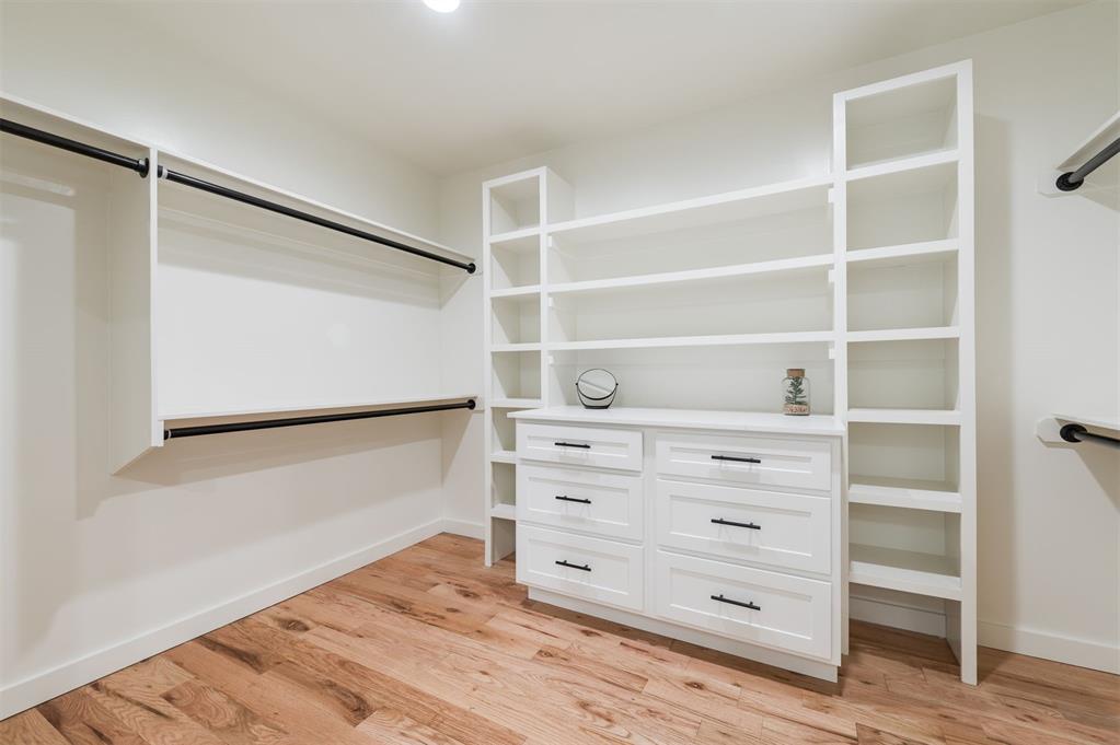 9613 Greystone Avenue