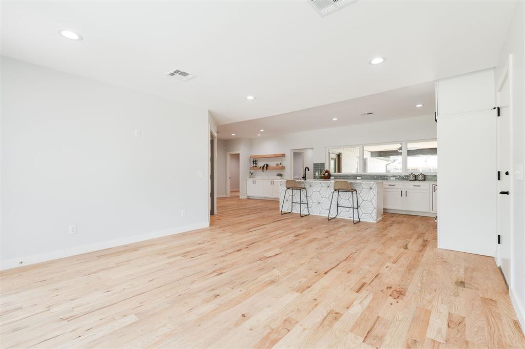 9613 Greystone Avenue