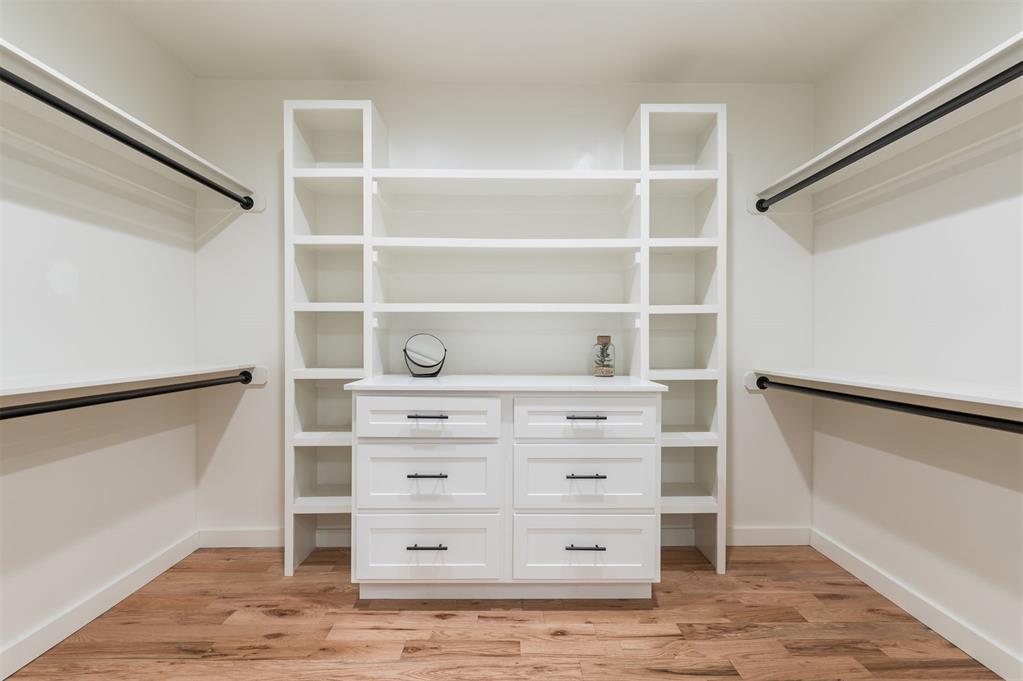 9613 Greystone Avenue