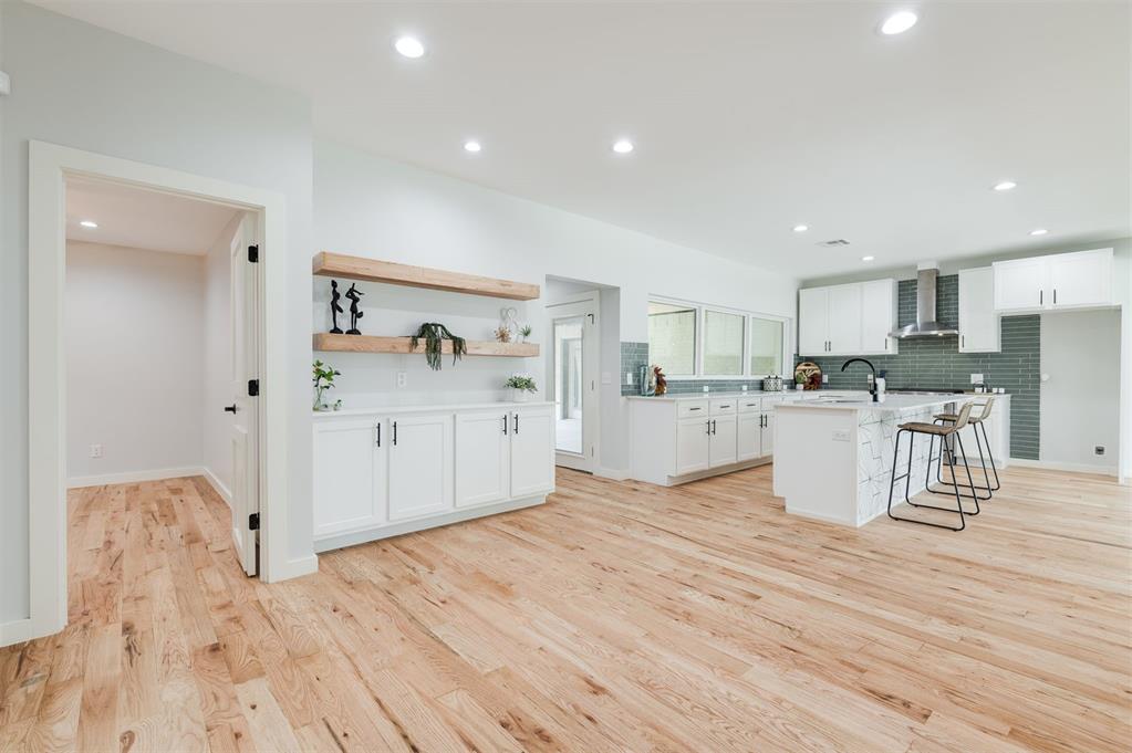 9613 Greystone Avenue