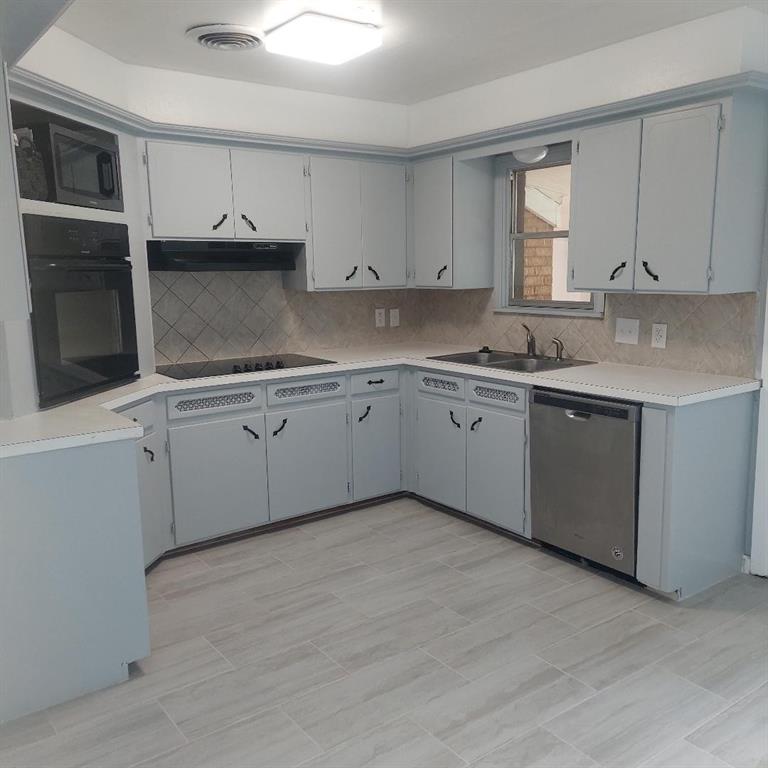 7123 NW 44th Street