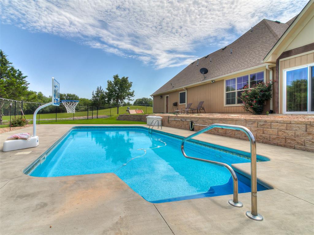 1621 Ponderosa Drive