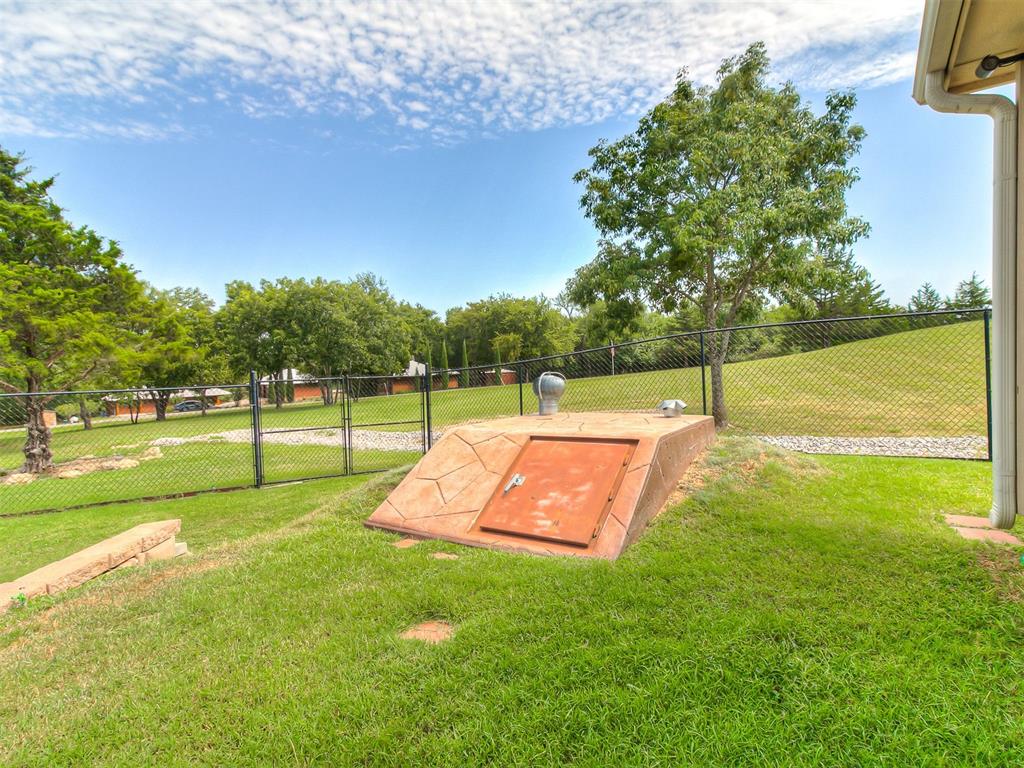 1621 Ponderosa Drive