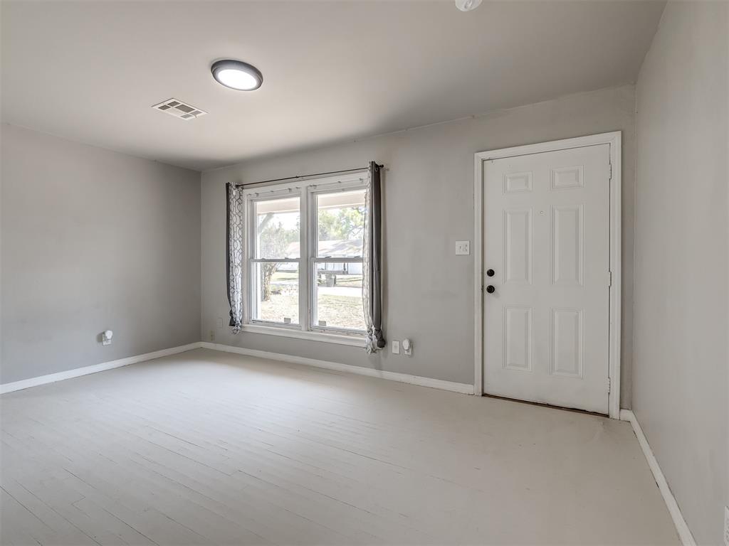 1033 Holly Lane