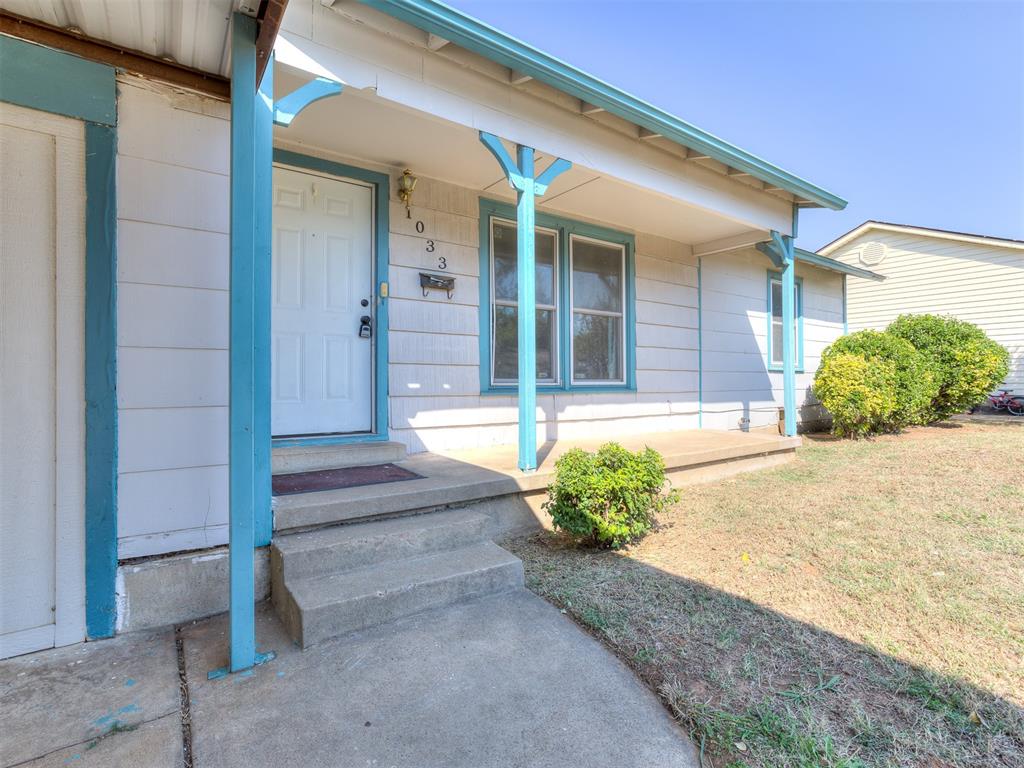 1033 Holly Lane