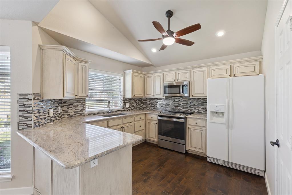 2724 Tealwood Drive