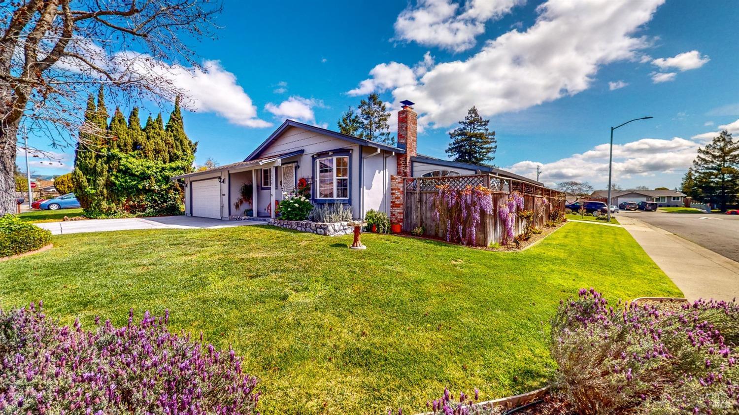 1324 Saint Francis Dr