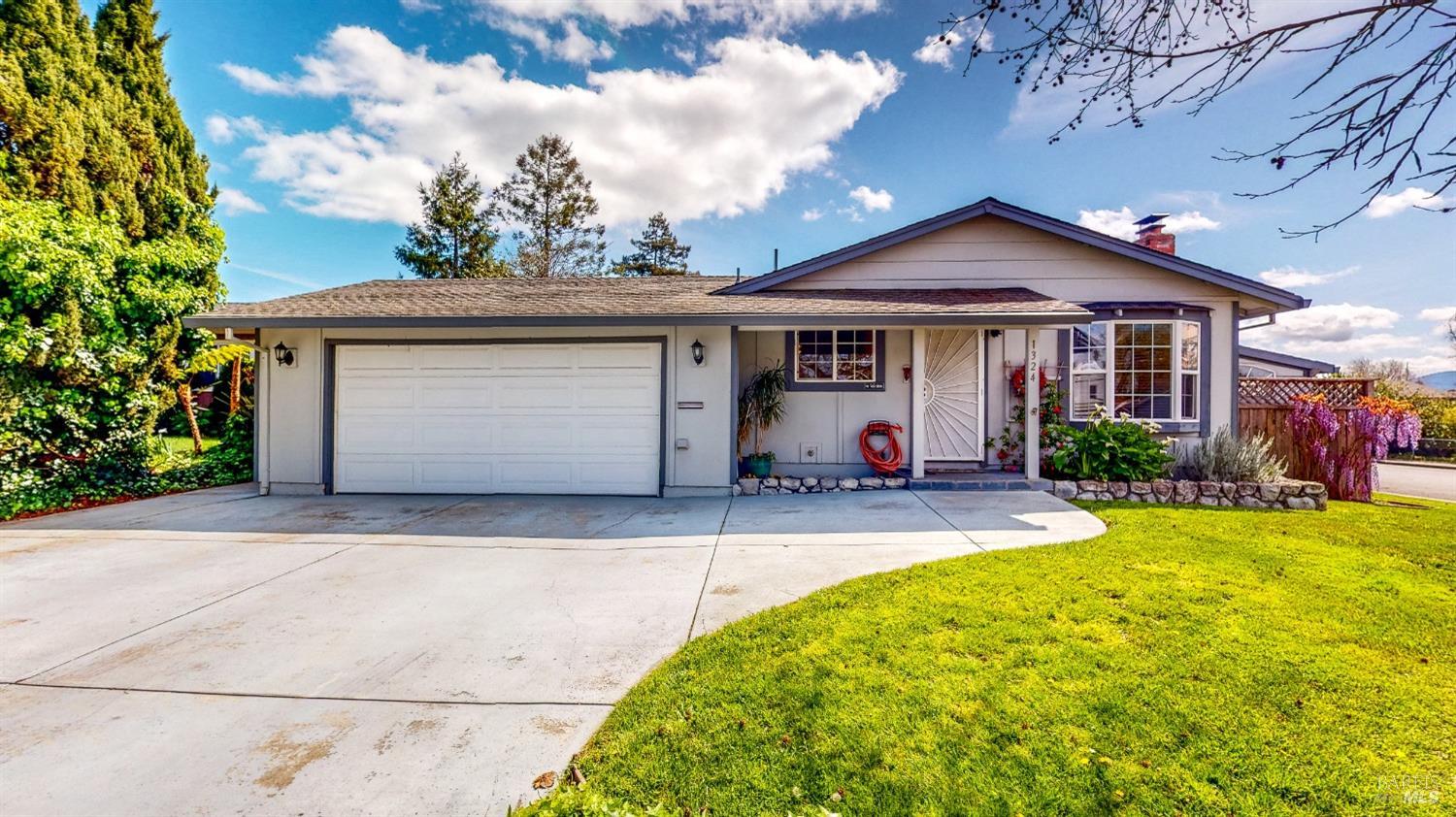 1324 Saint Francis Dr