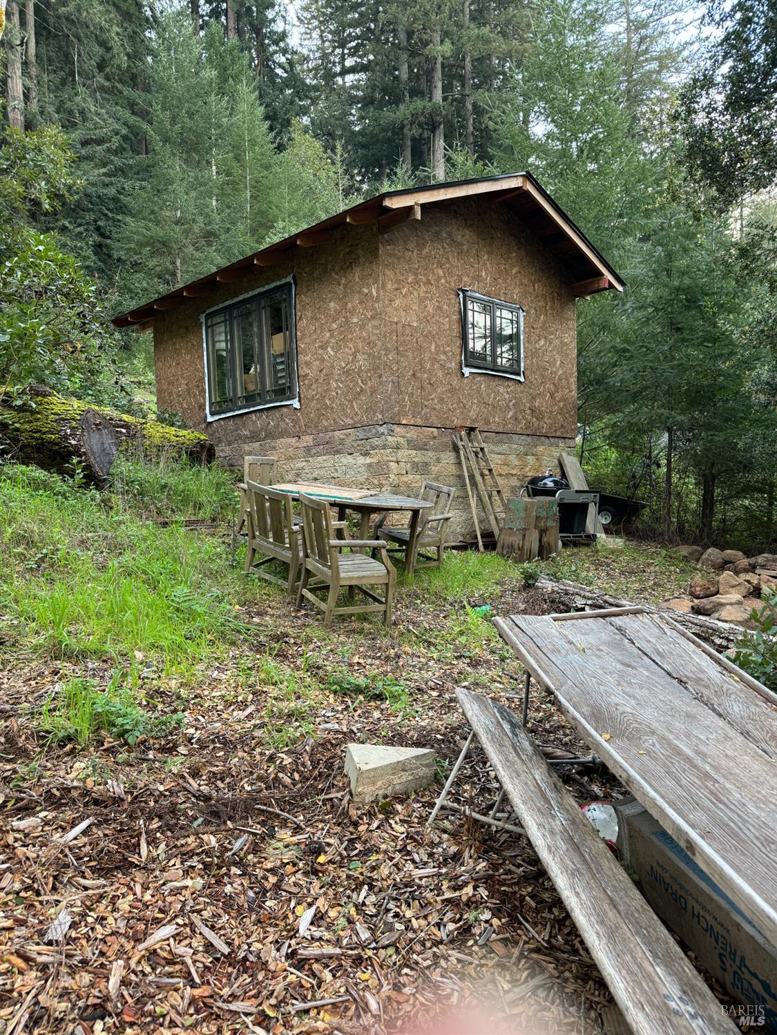 5 Meadow View Ln