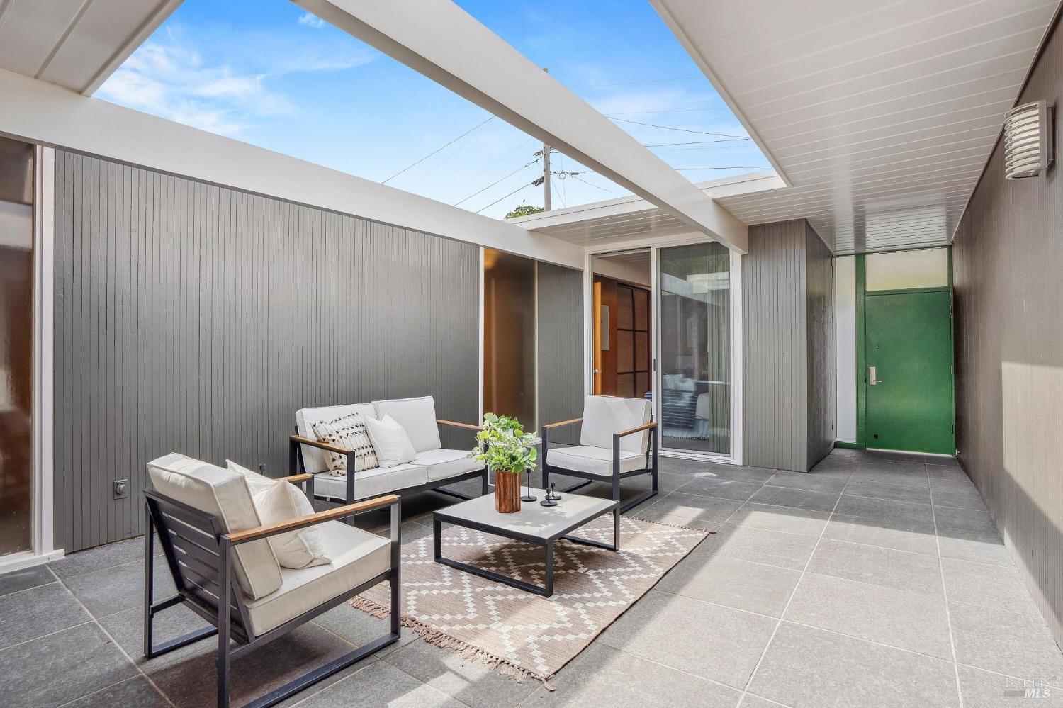 15 Sao Augustine Way