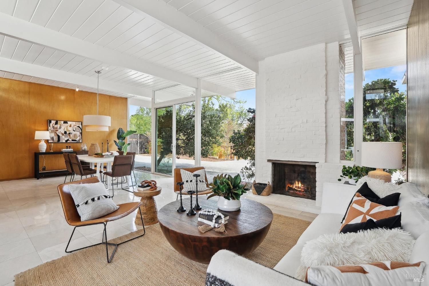 15 Sao Augustine Way