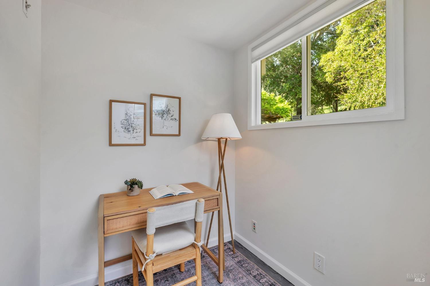 96 Golden Hinde Blvd