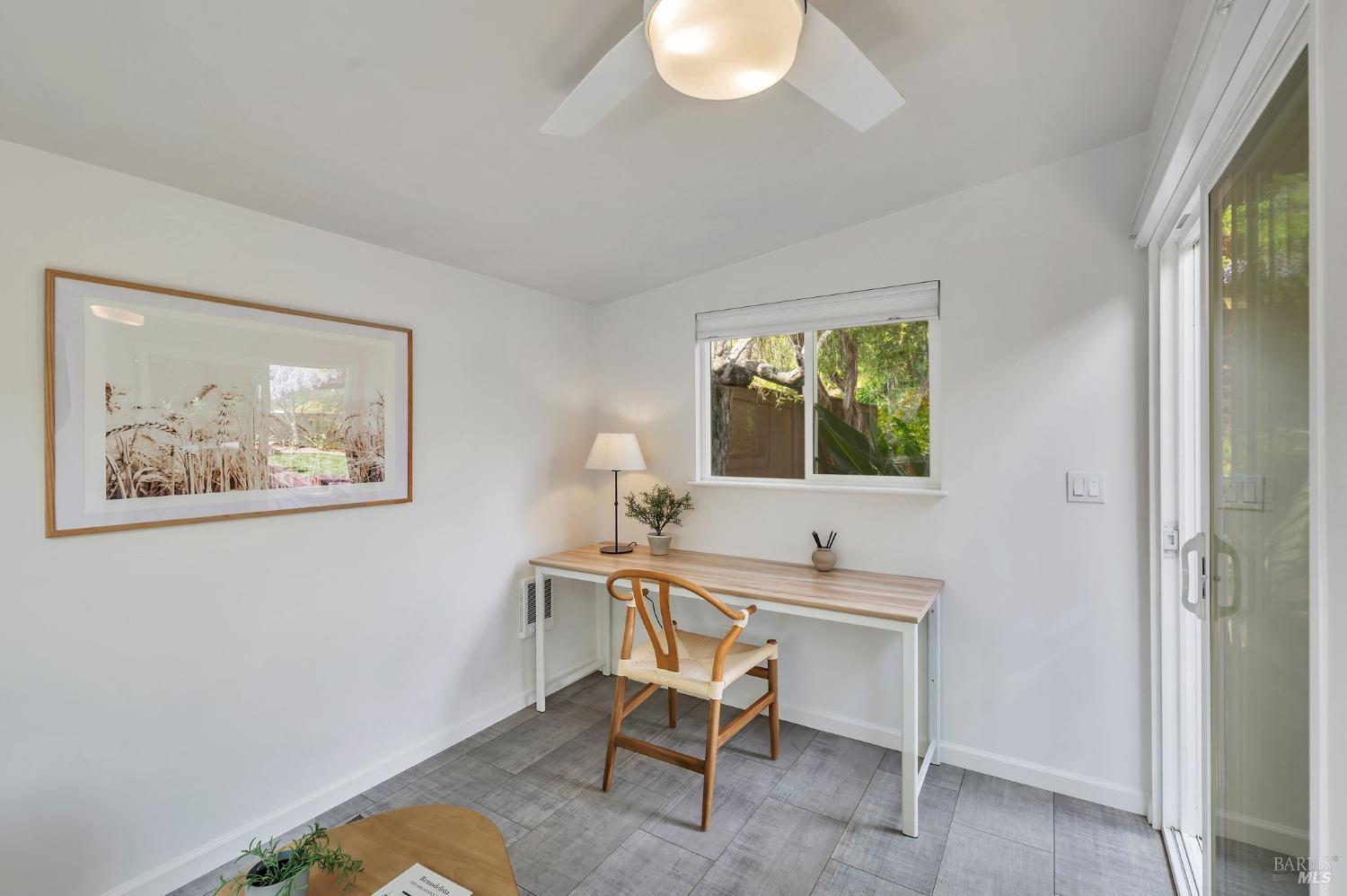 96 Golden Hinde Blvd