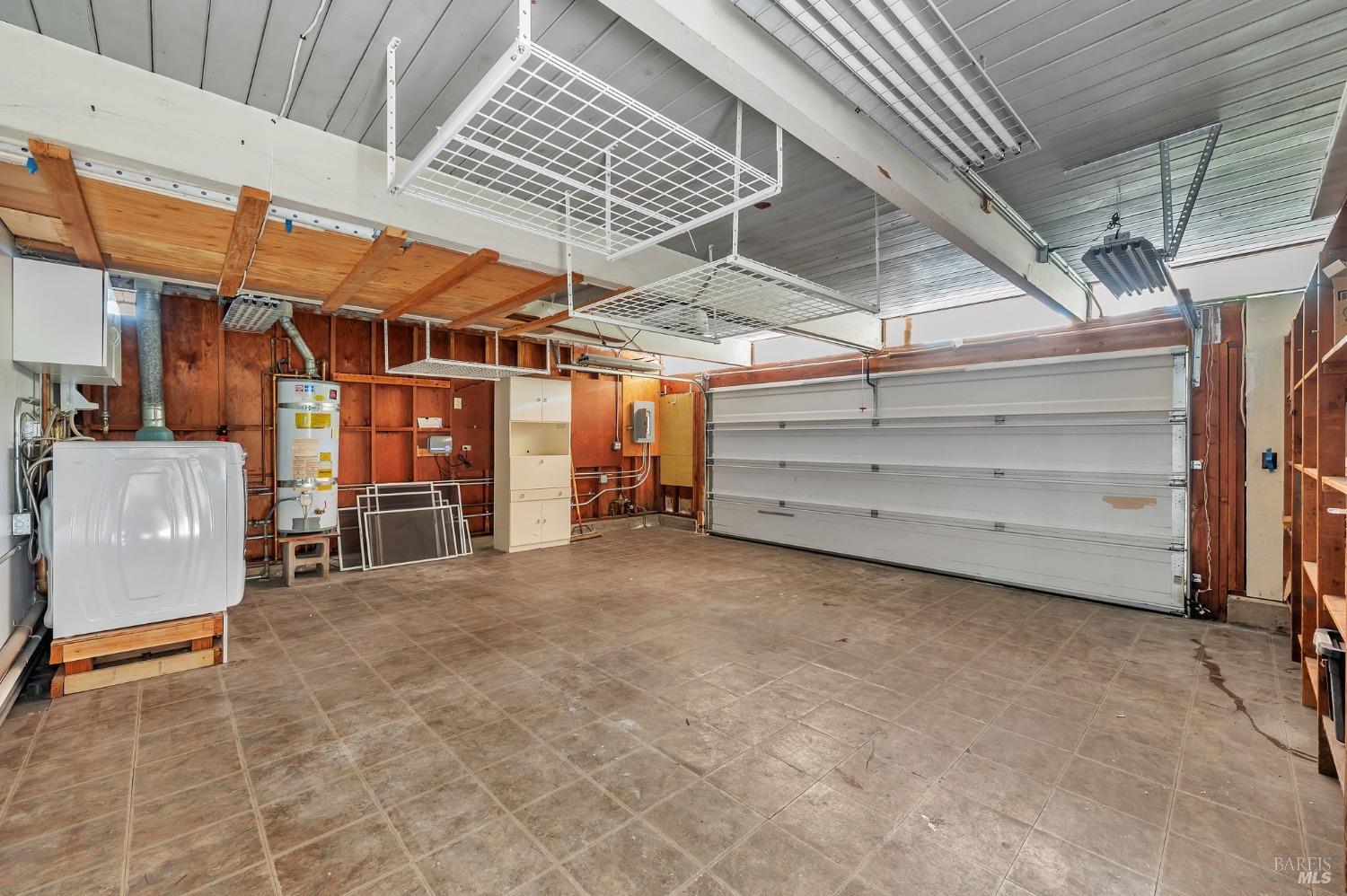 96 Golden Hinde Blvd