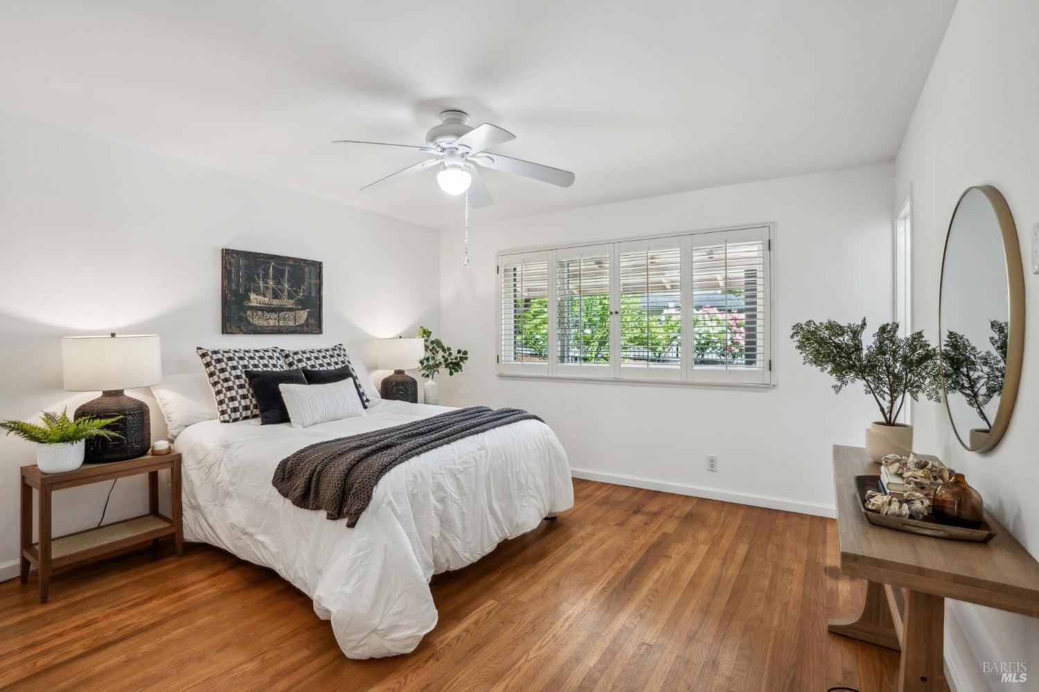 15 Twelveoak Hill Dr