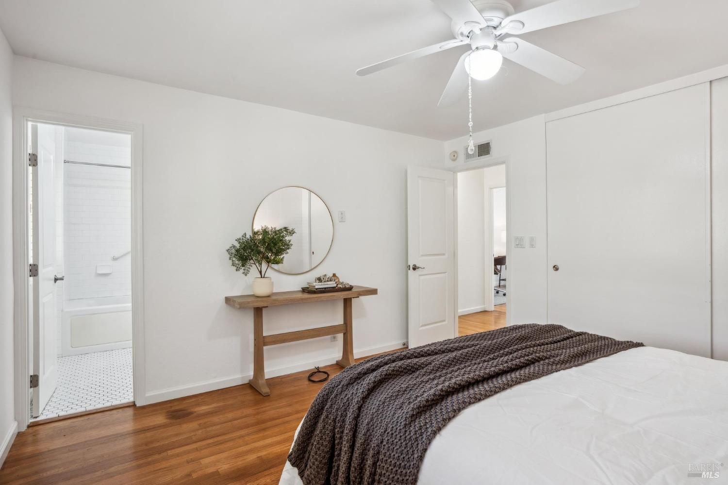 15 Twelveoak Hill Dr