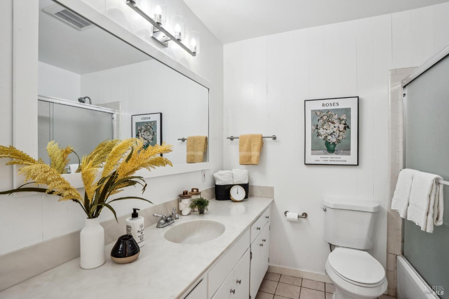 15 Twelveoak Hill Dr