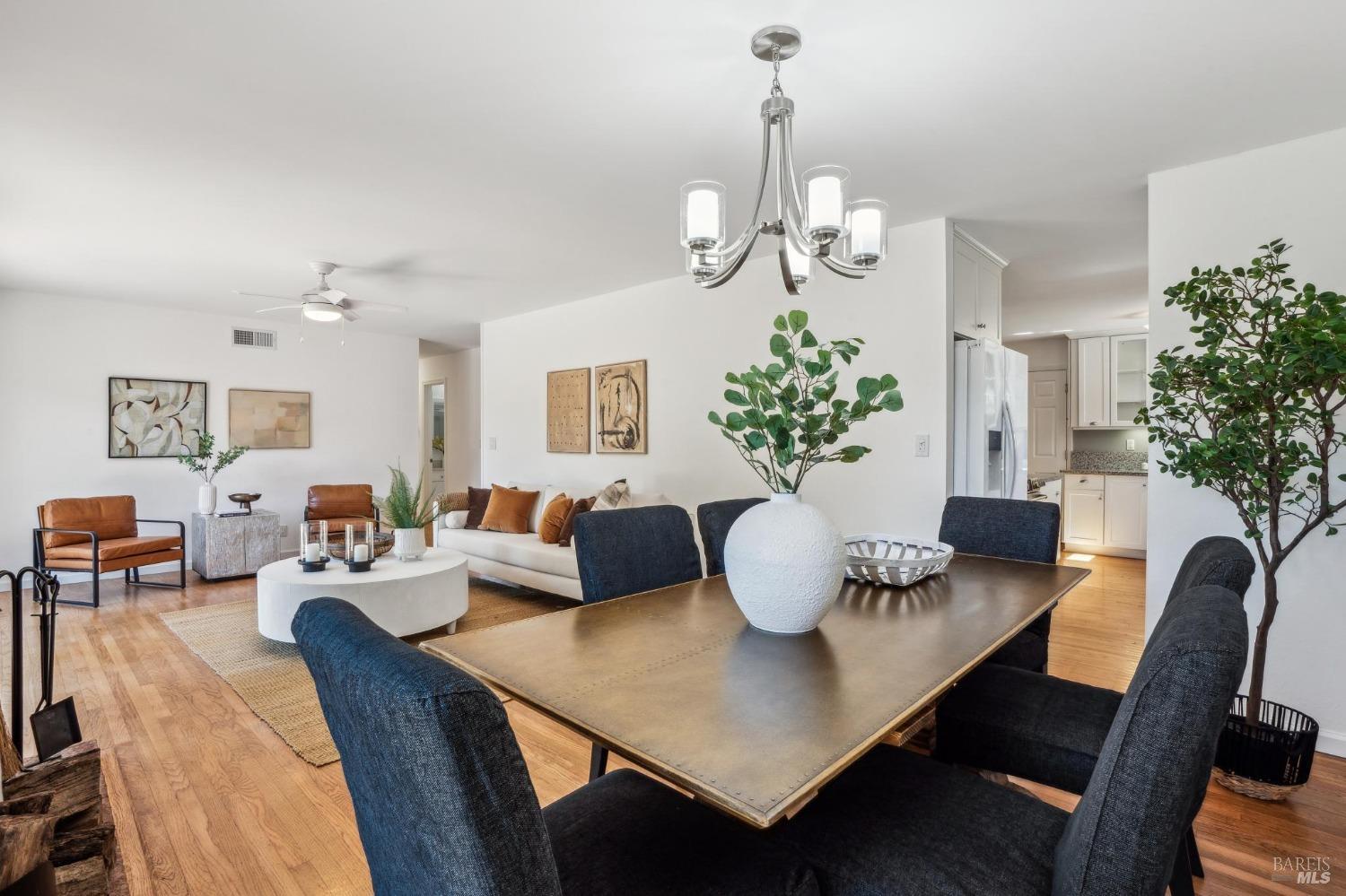 15 Twelveoak Hill Dr