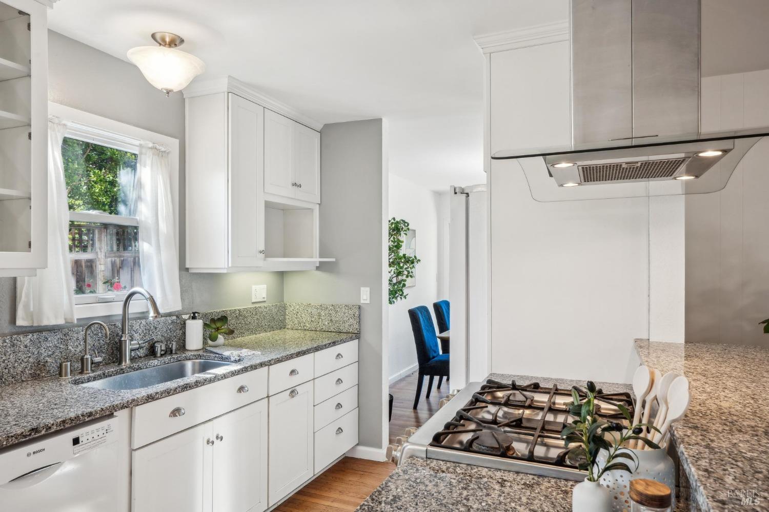 15 Twelveoak Hill Dr