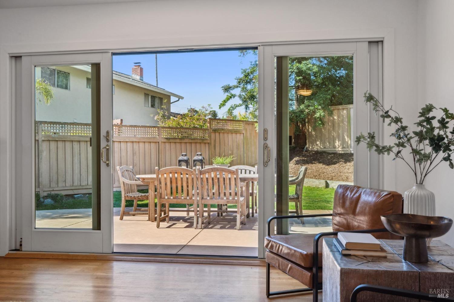 15 Twelveoak Hill Dr