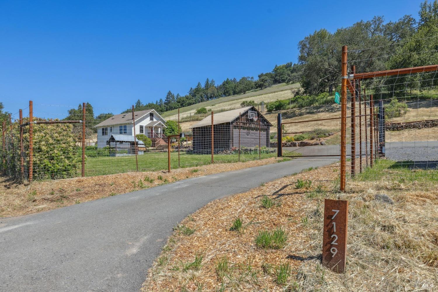 7129 Bennett Valley Rd