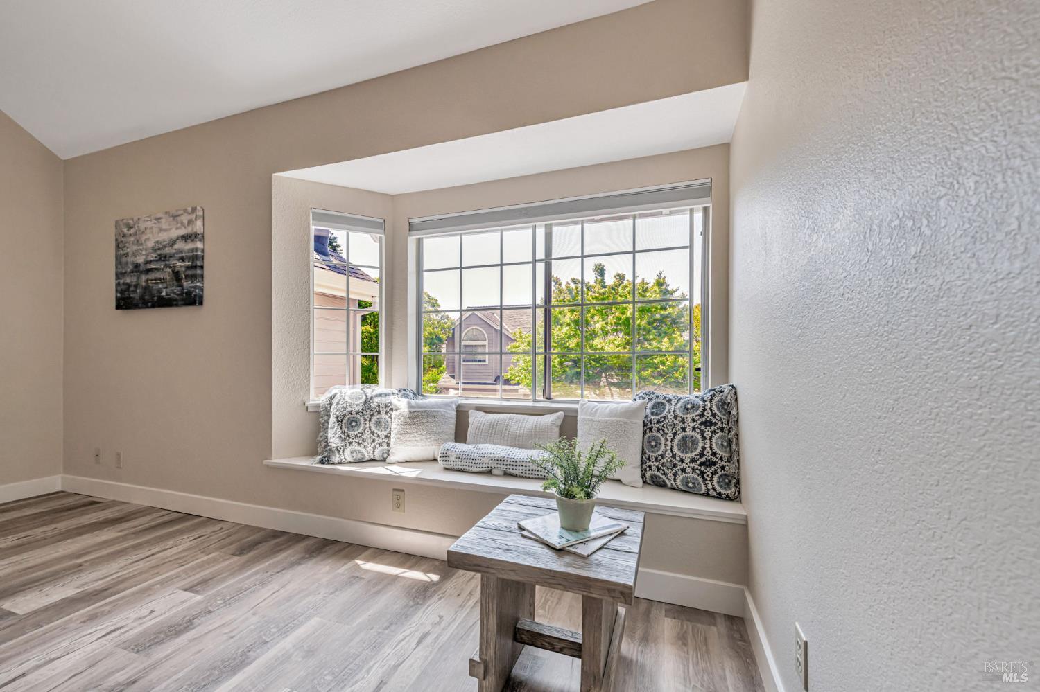 124 Ignacio Valley Cir